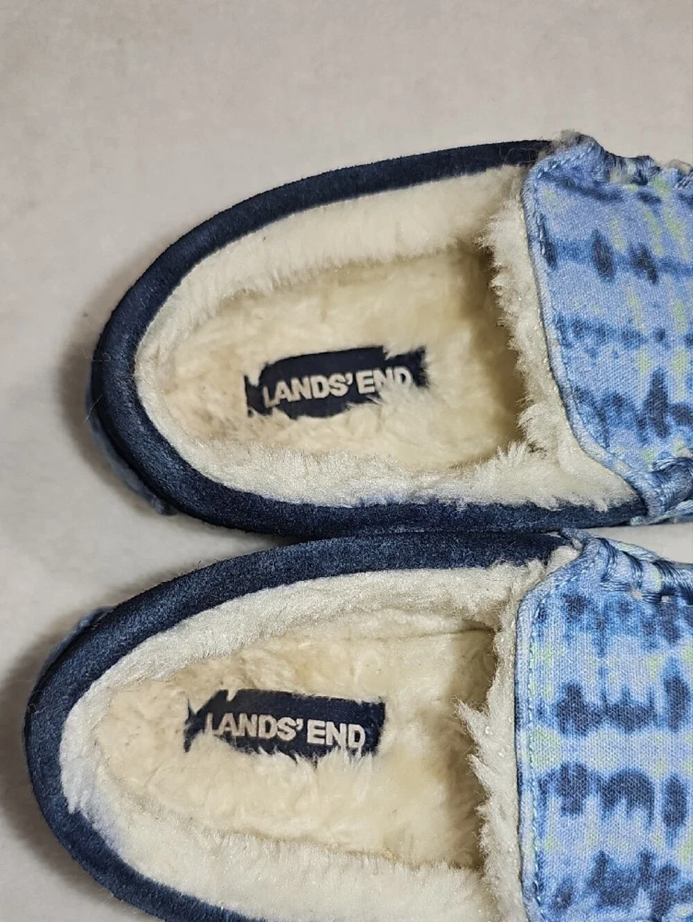 Lands'‎ End Kids Blue Tie-Dye Moccasin Slippers with Cream Lining